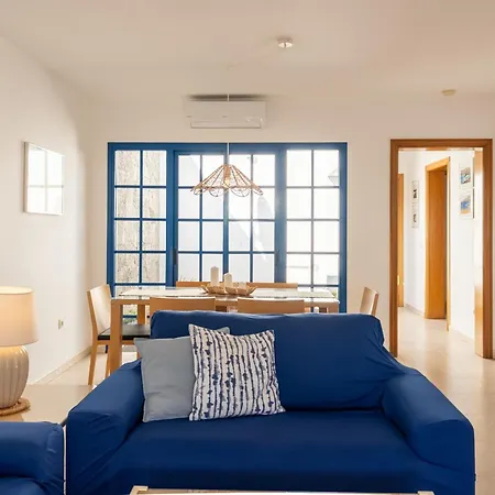 La Traviata Playa Blanca (Lanzarote)