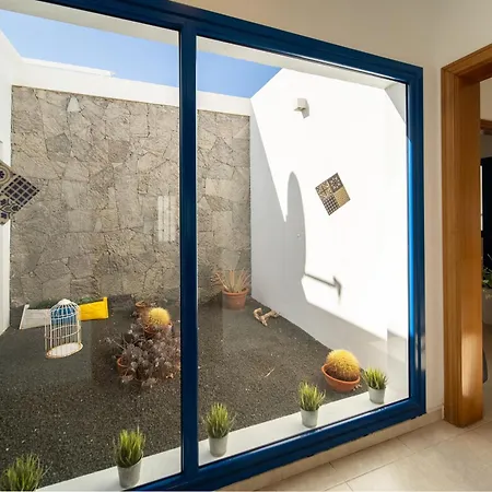 La Traviata Playa Blanca (Lanzarote)