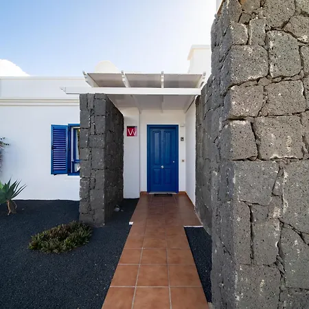 La Traviata Playa Blanca (Lanzarote)